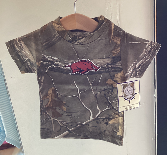 Razorback Camo Short Sleeve Tee